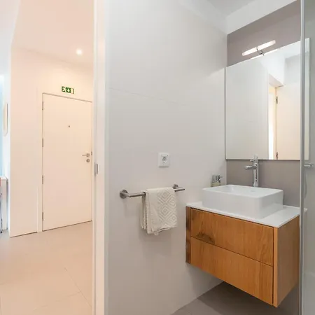 Maestro By Lovelystay *