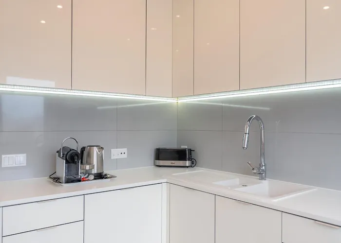 Maestro By Lovelystay *